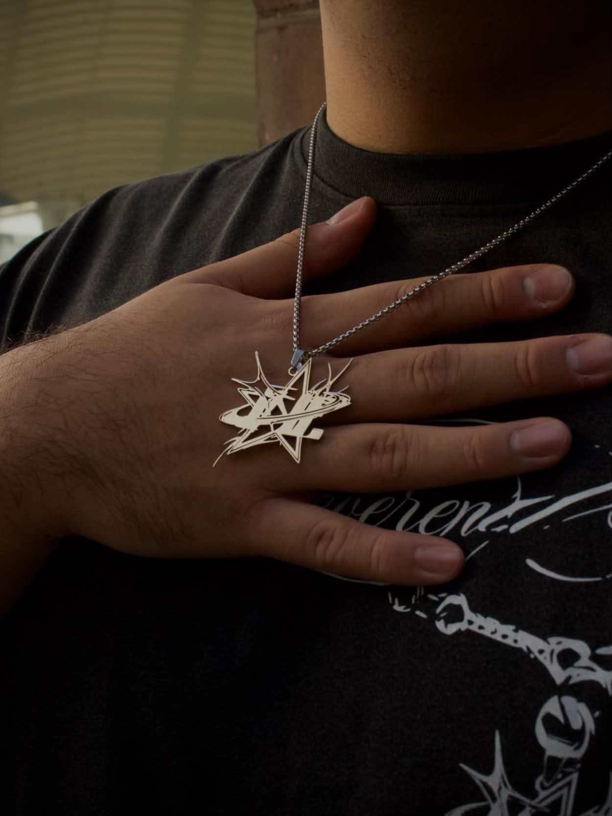 PRIMERA PIEZA TNE ESSENTIALS (DROP 017)